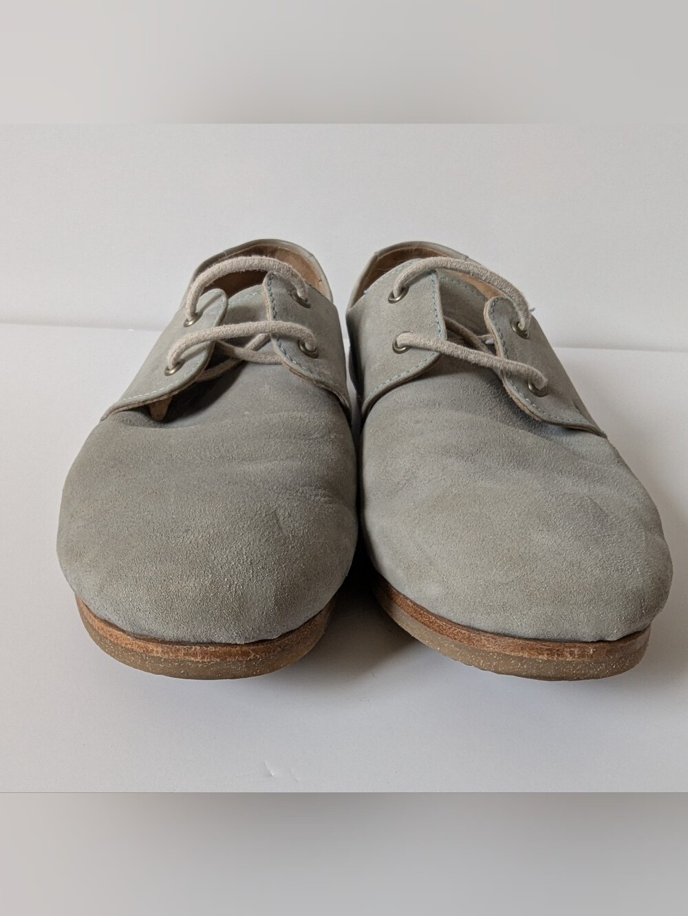 Poppy Barley the Eyelet Oxford Shoe in Gray Suede - 6.5 - Picture 3 of 11